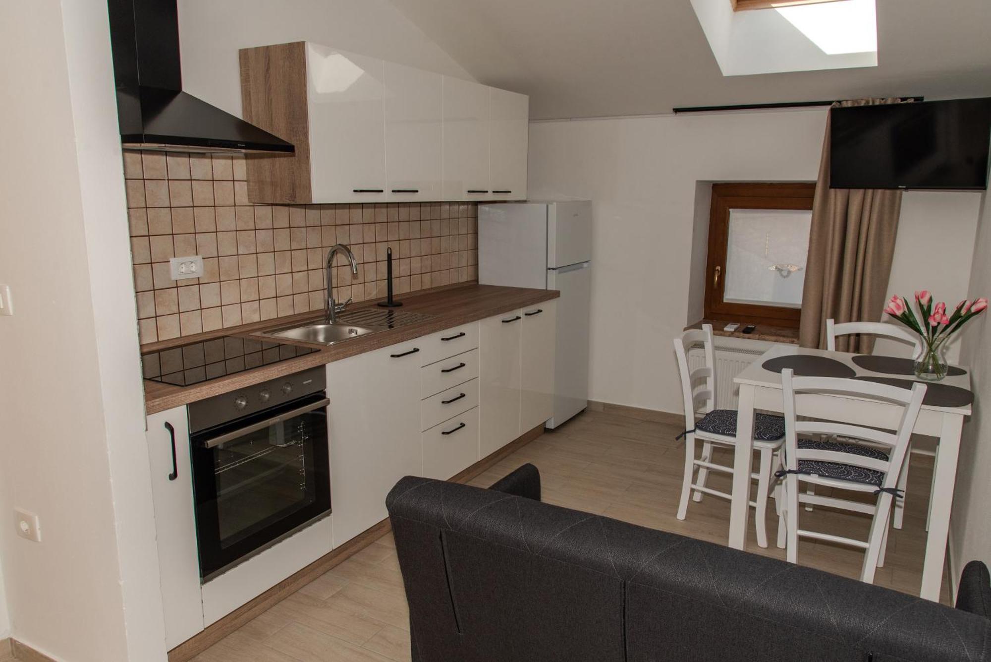 Apartmaji Tinta Kanal Buitenkant foto