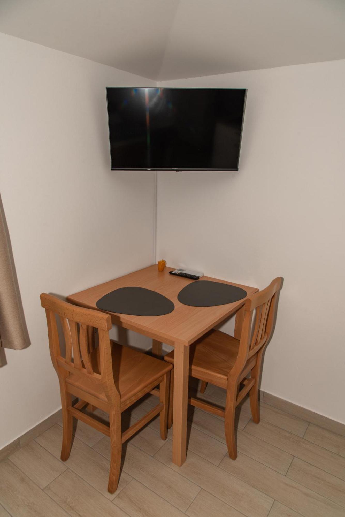 Apartmaji Tinta Kanal Buitenkant foto