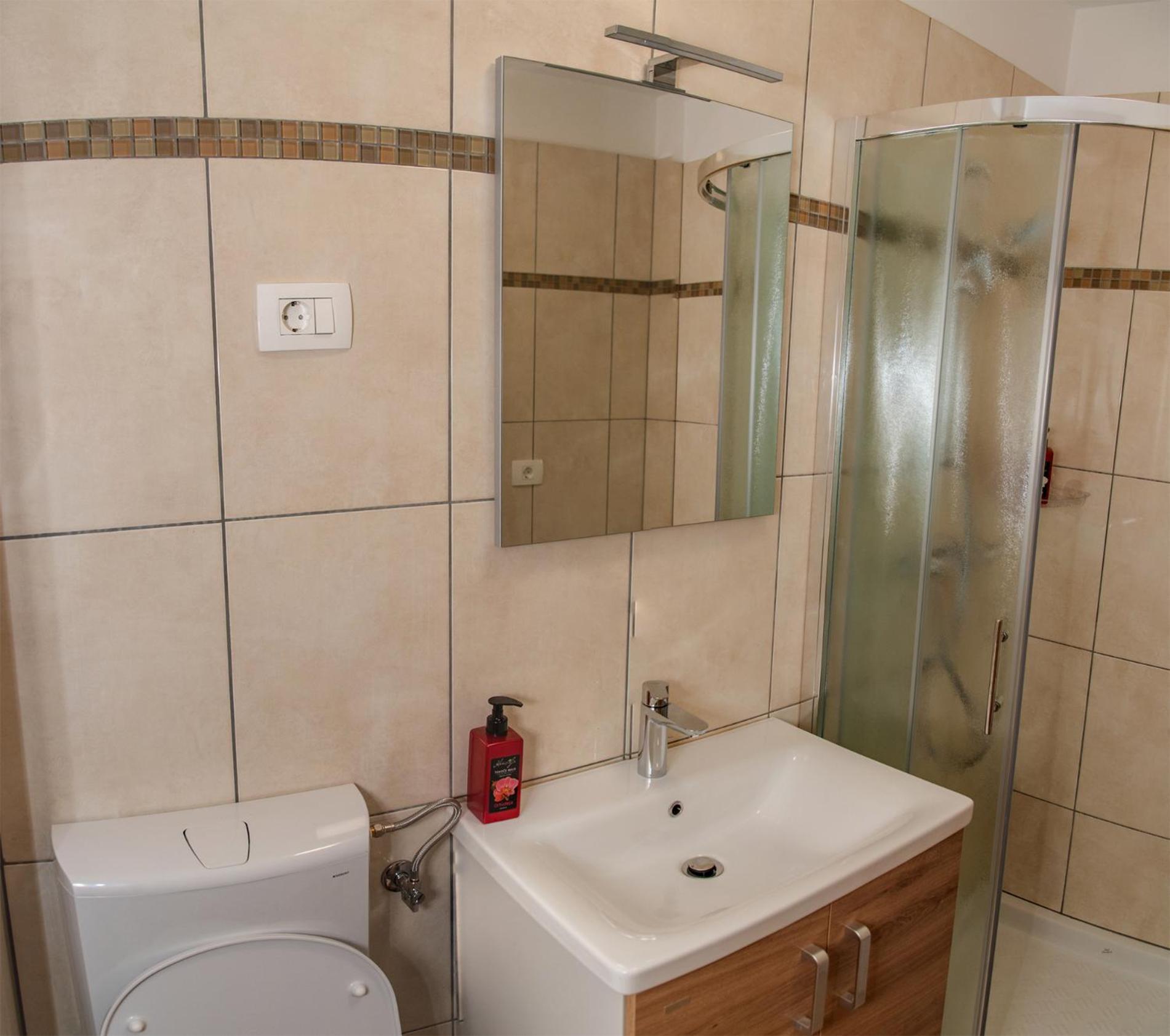 Apartmaji Tinta Kanal Buitenkant foto