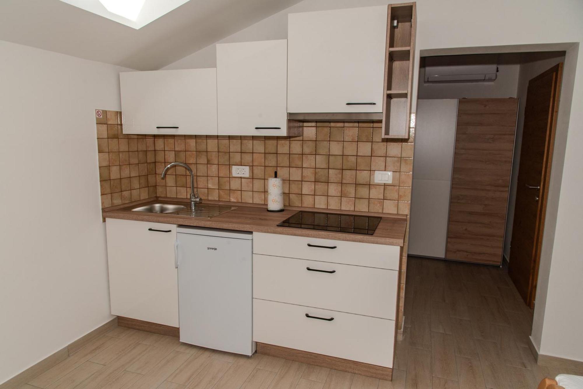 Apartmaji Tinta Kanal Buitenkant foto