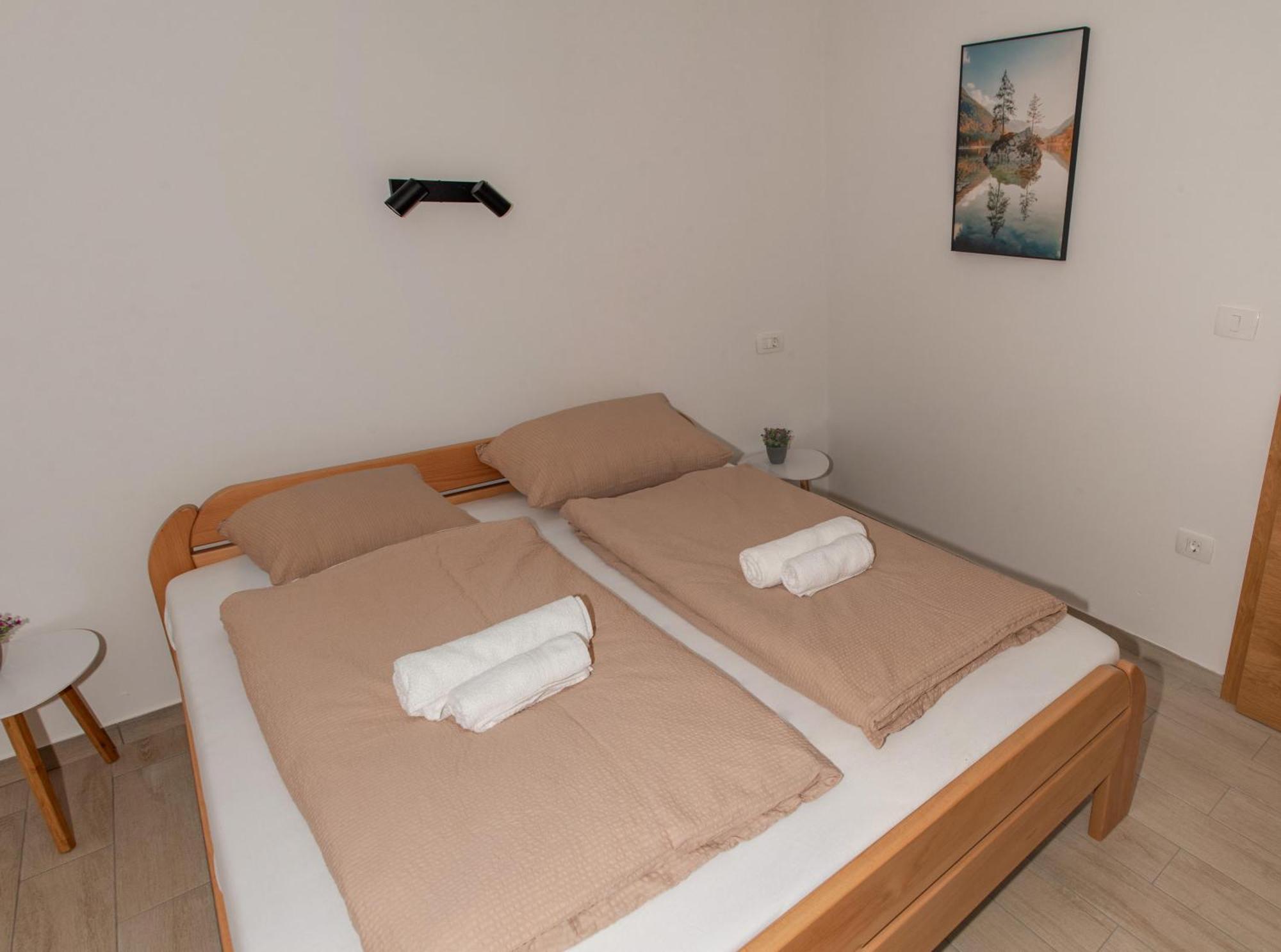 Apartmaji Tinta Kanal Buitenkant foto